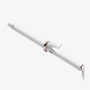 T3 1 1/4” curling iron. Works great!